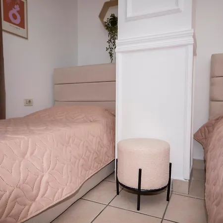 Apartment Helia - *